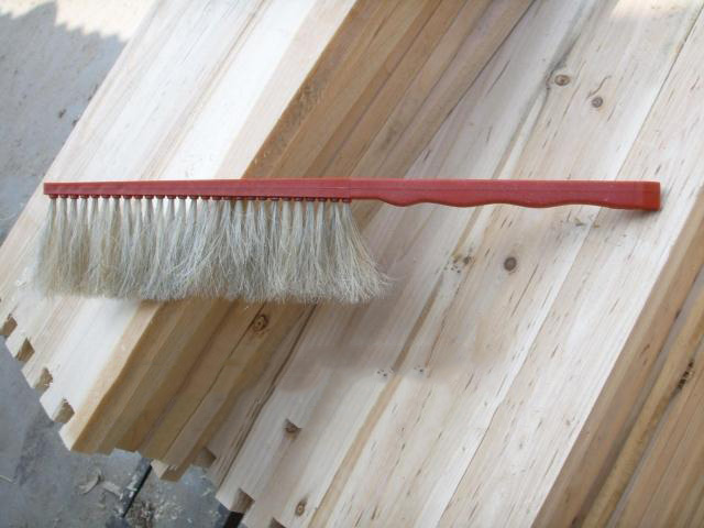 優(yōu)質(zhì)塑料紅把單排蜂掃馬鬃蜂 湖北蜂箱蜂具